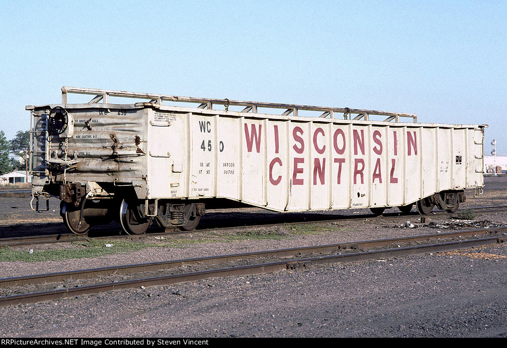 Wisconsin Central gondola WC #450 with rack to transport turnout panels